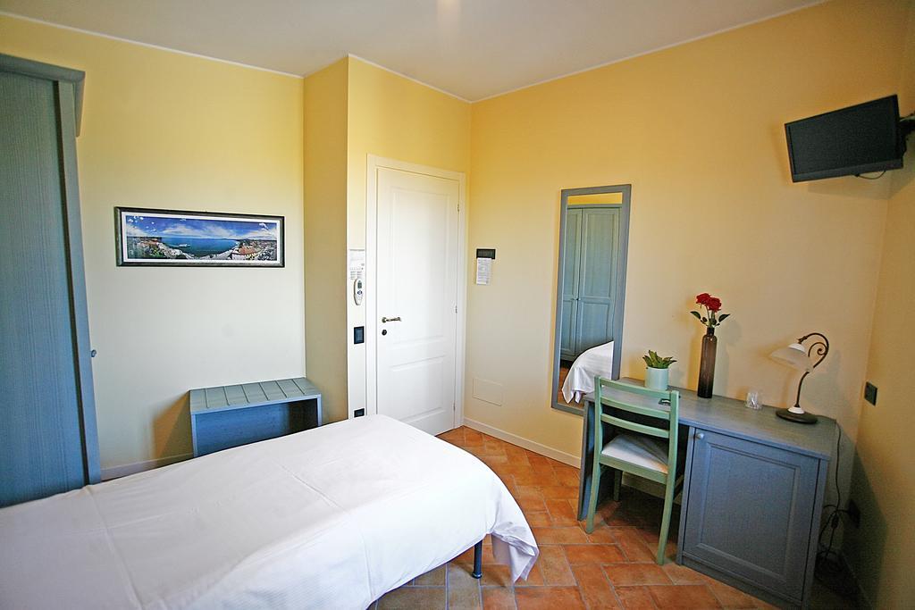 Hotel Antichi Cortili Dossobuono Extérieur photo
