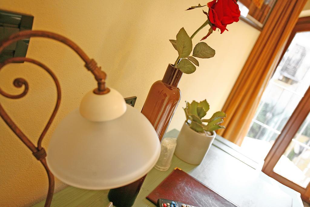 Hotel Antichi Cortili Dossobuono Extérieur photo