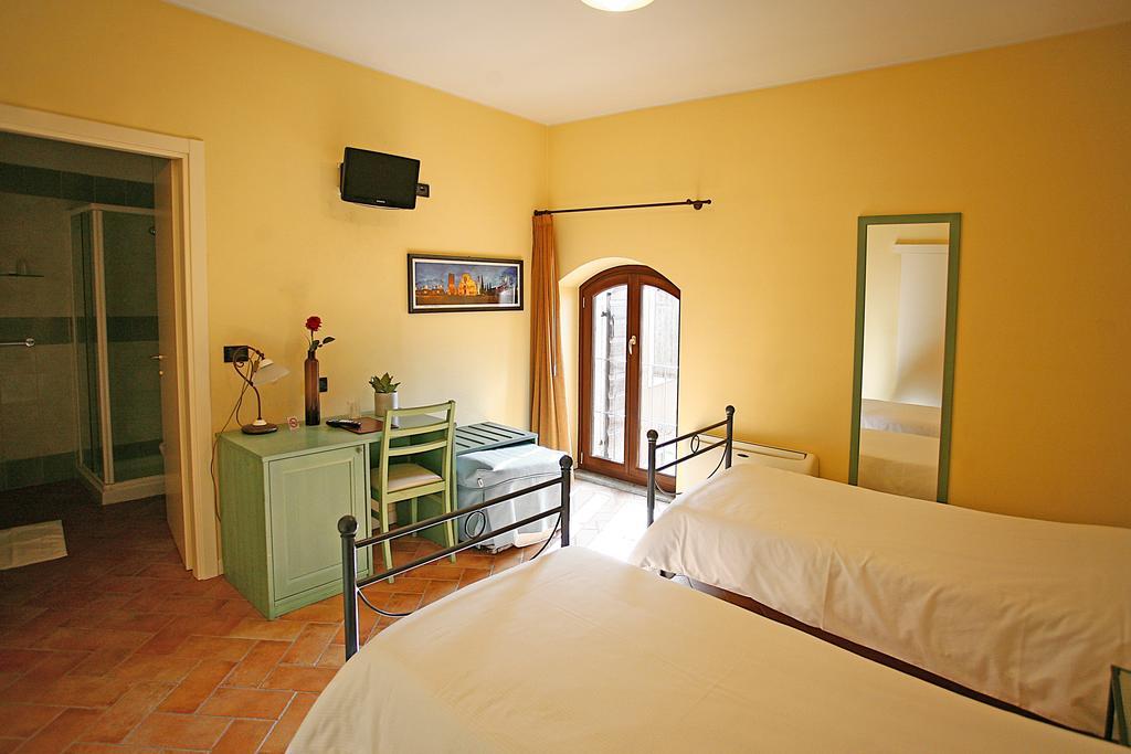 Hotel Antichi Cortili Dossobuono Extérieur photo