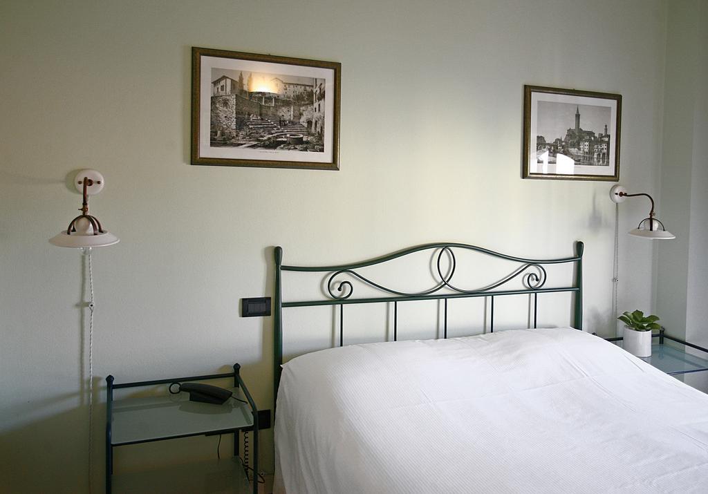 Hotel Antichi Cortili Dossobuono Extérieur photo